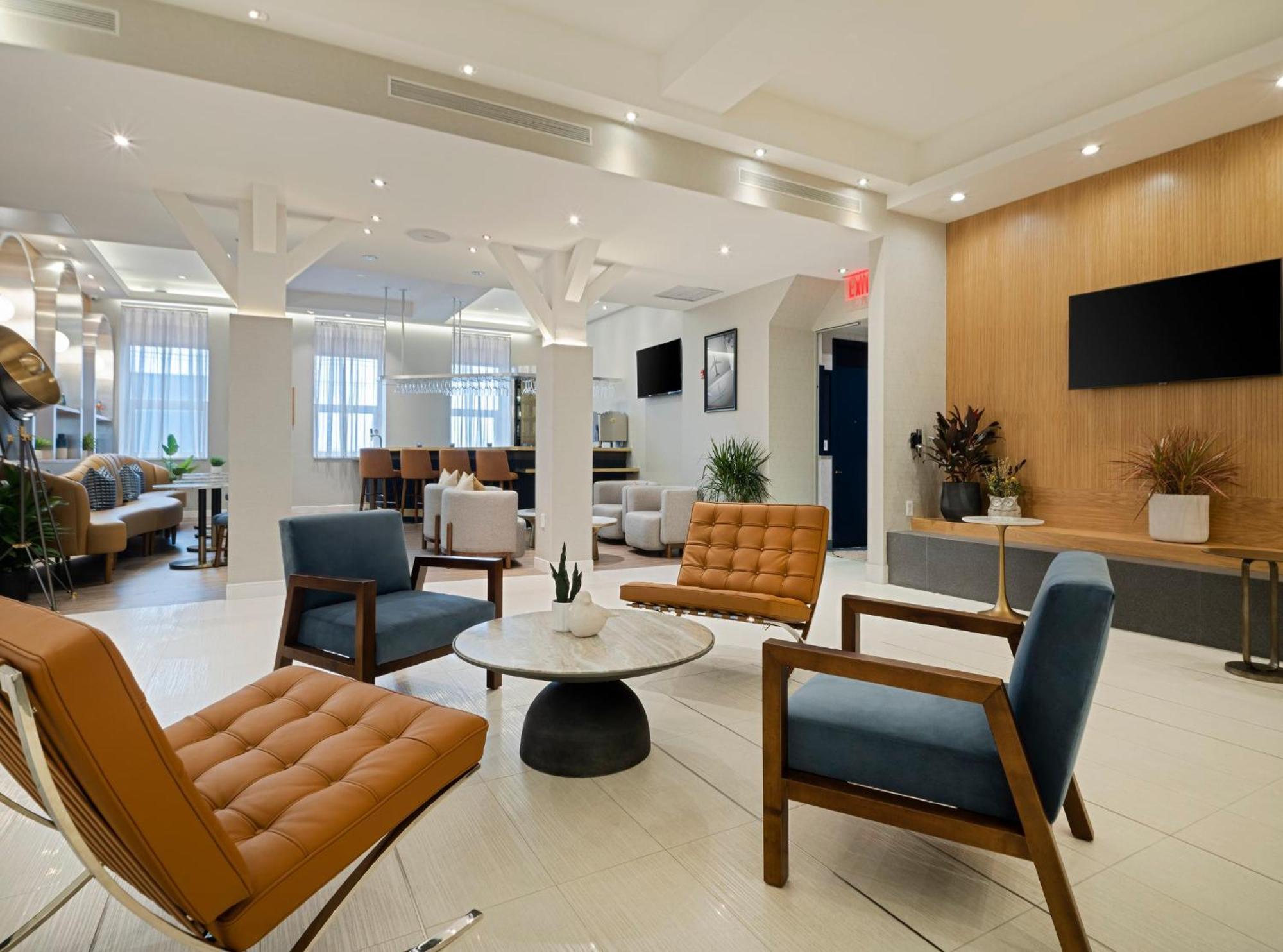 Voco Fiorello - Laguardia East By Ihg New York Exterior photo
