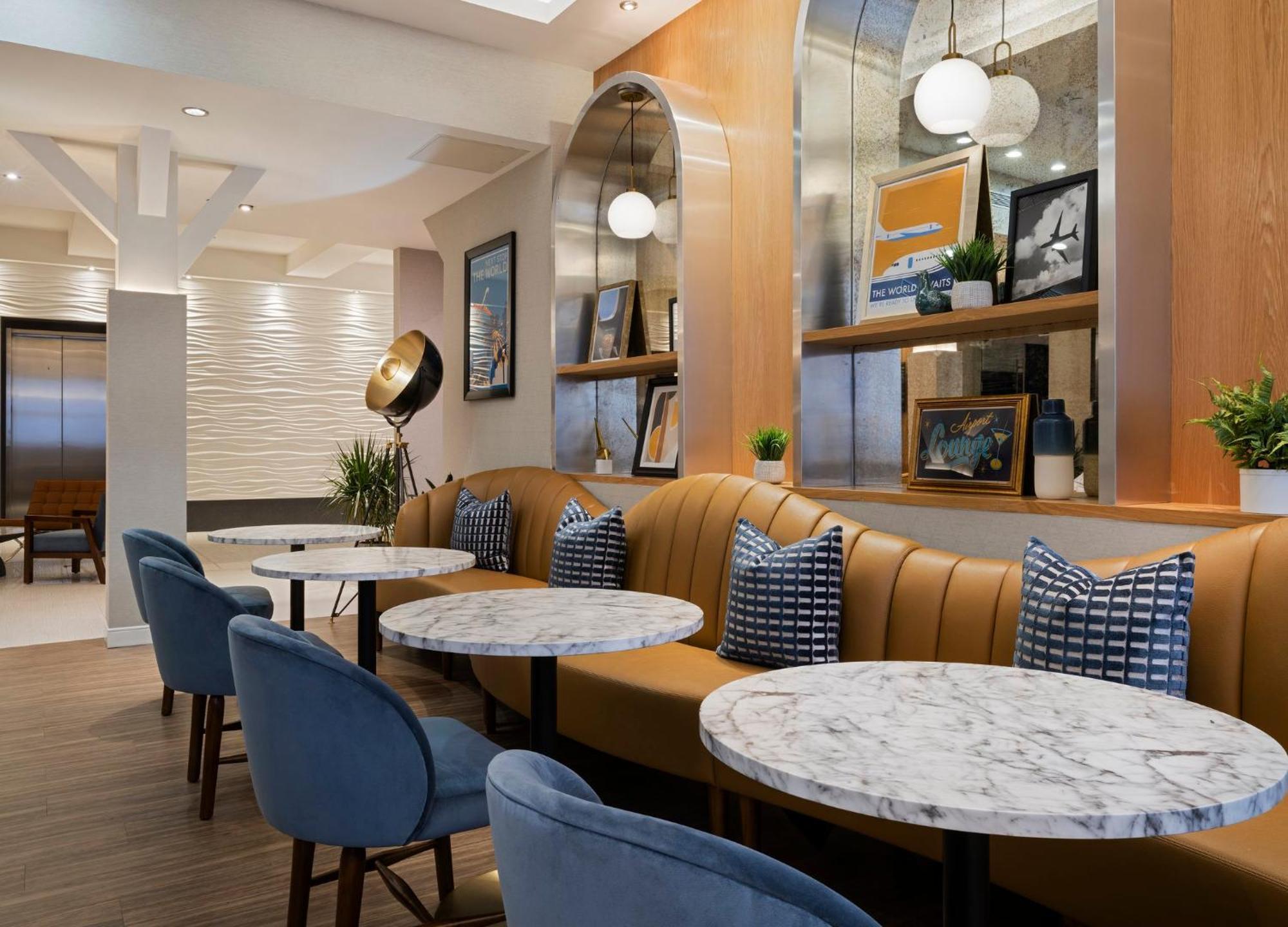 Voco Fiorello - Laguardia East By Ihg New York Exterior photo