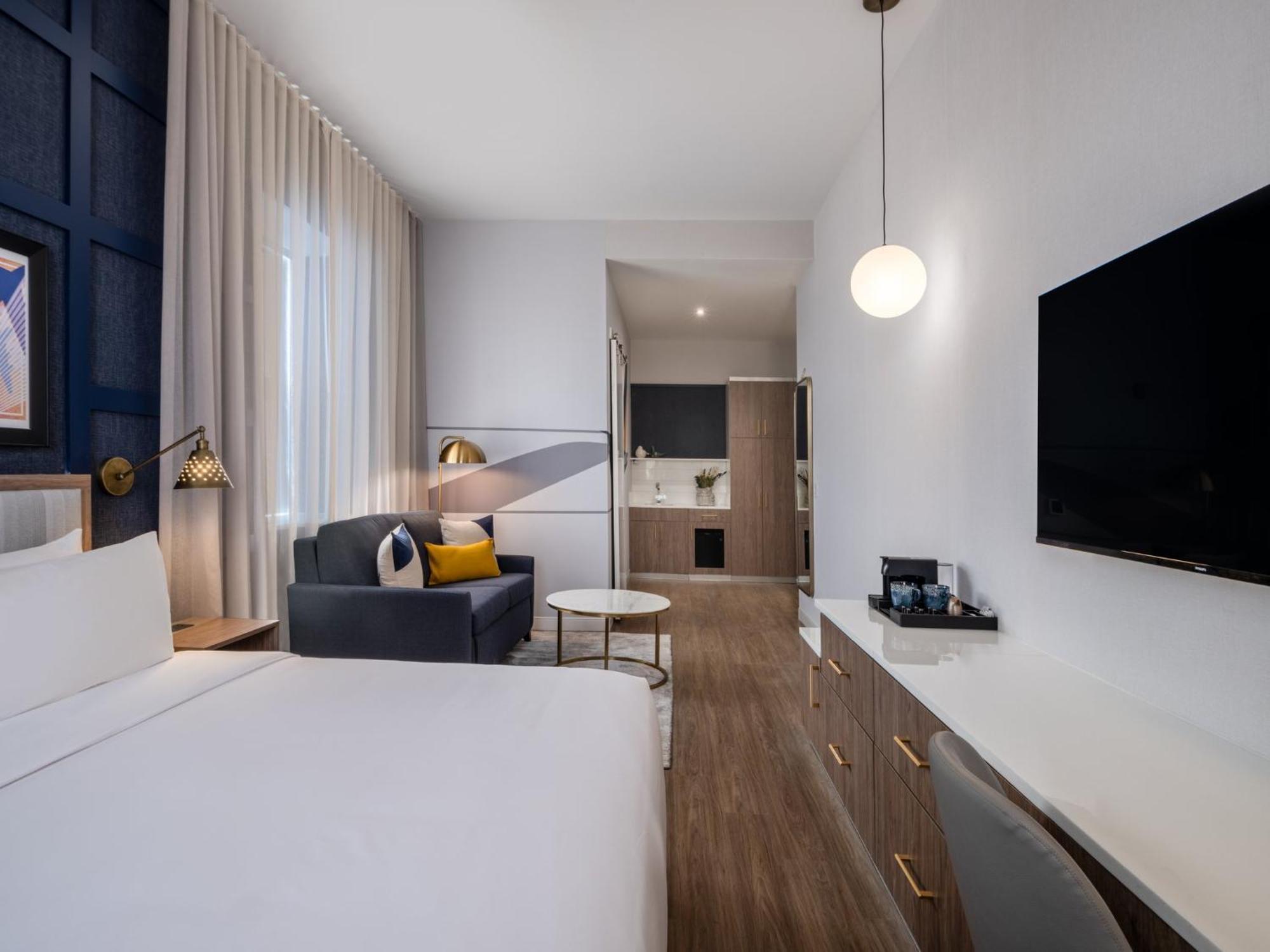 Voco Fiorello - Laguardia East By Ihg New York Exterior photo